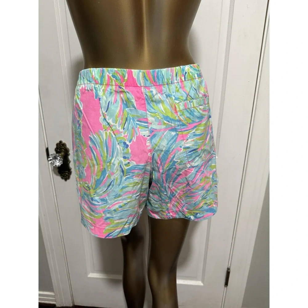 Lilly Pulitzer Womens Size Large Floral Shorts Summer